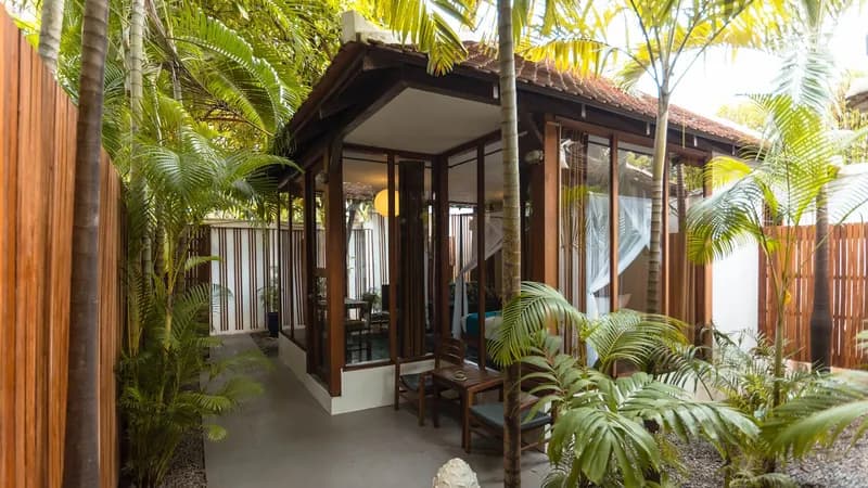 Pavilion Hotel