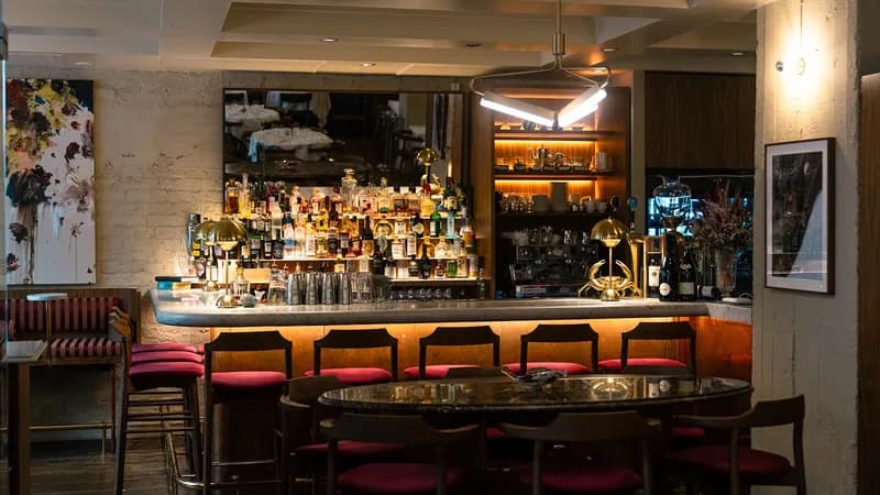 Boulevard Bar & Seafood
