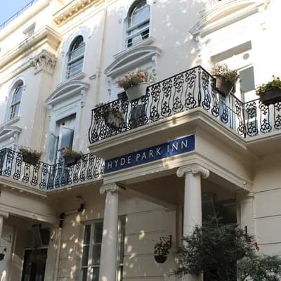 Smart Hyde Park Inn Hostel