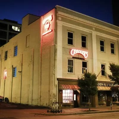 Crackers Comedy Club