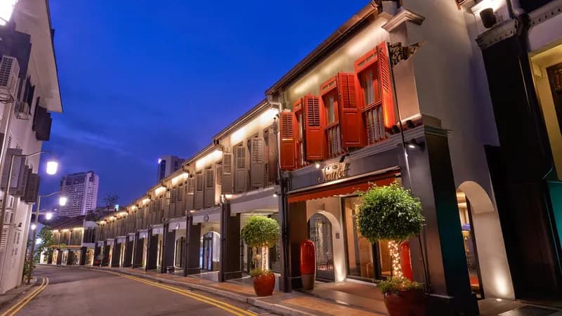 The Scarlet Singapore