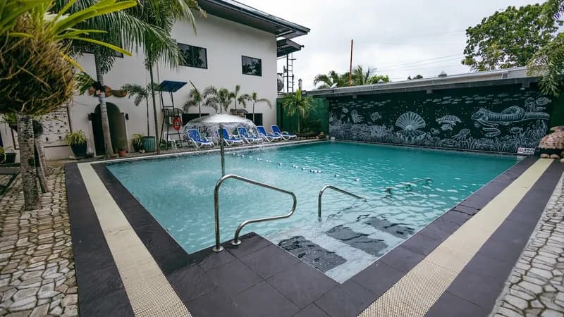 Pescadores Suites Moalboal