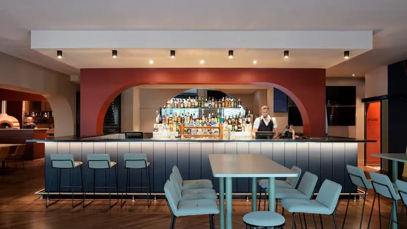 Laneway Hotel & Sports Bar