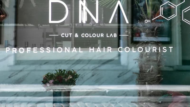 DNA Cut & Colour Lab