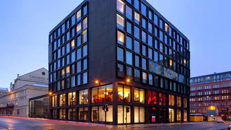 citizenM Glasgow hotel