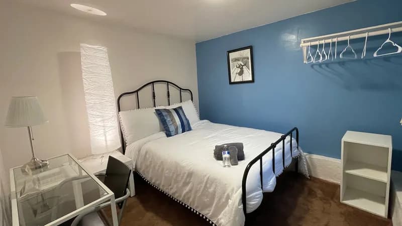 B-Love's Guest House