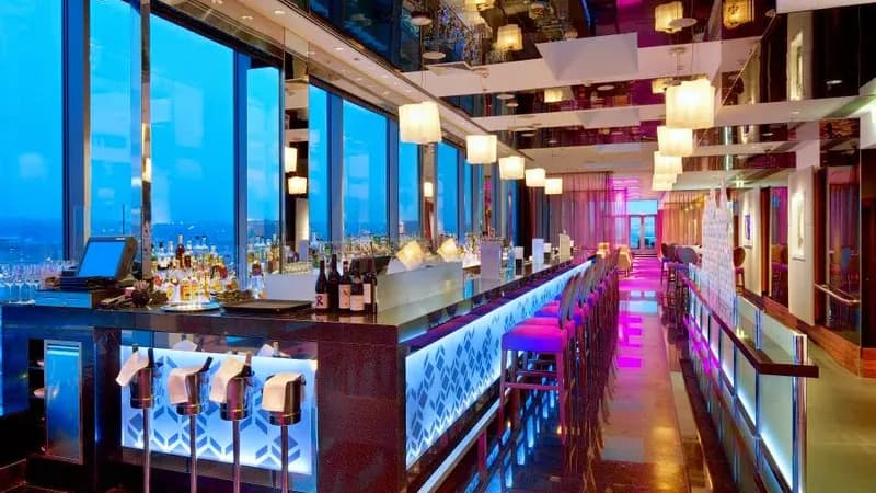 Cloud 9 Sky Bar & Lounge