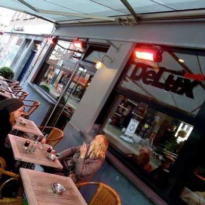 Café DeLux