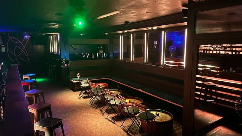 Amalgame Karaoke Bar