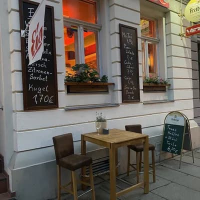 Valentino cafe & bar