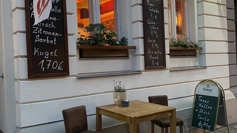 Valentino cafe & bar