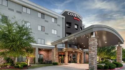 Courtyard Fort Worth West at Cityview