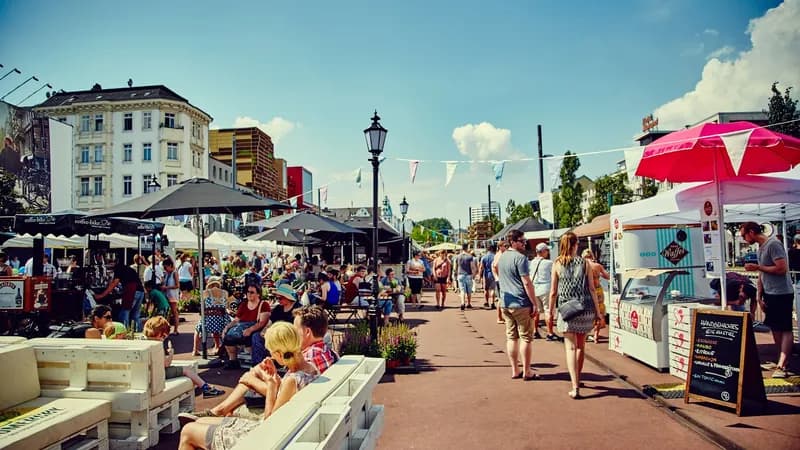 Spielbudenplatz