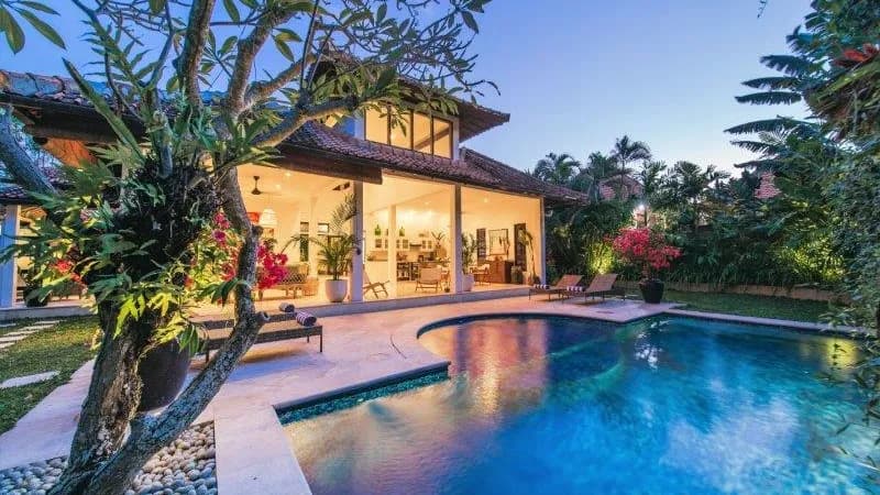 Villa Eight