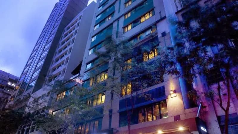 Xi Hotel