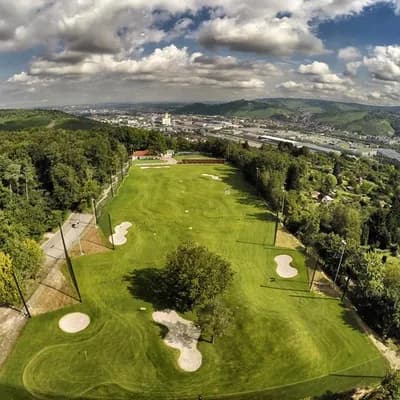 GolfKultur Stuttgart ı Golfübungsanlage ı Driving Range ı Minigolf