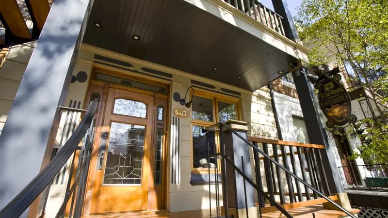 À la Carte B & B