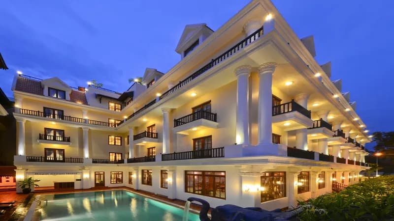 Royal Crown Hotel and Spa