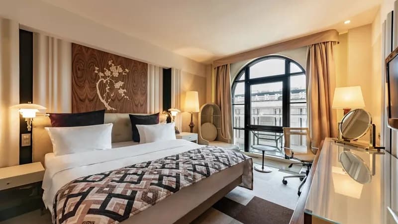 Crown Hotel St. Petersburg