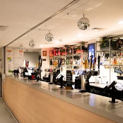 Guy's Bar