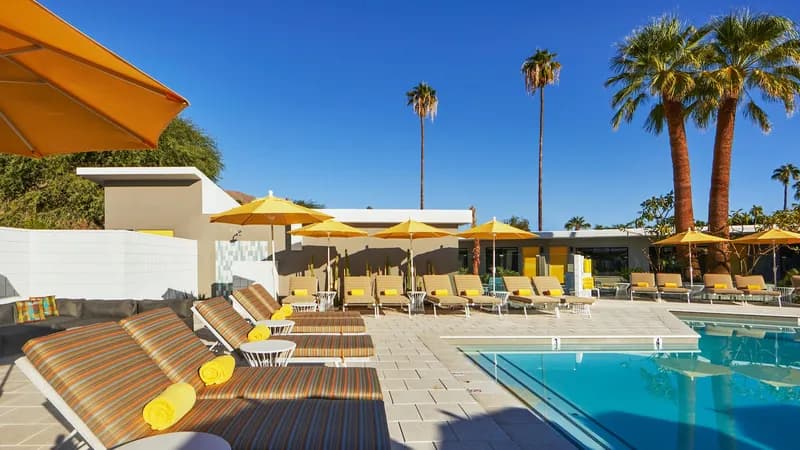 Twin Palms Resort - A Gay Men's Resort