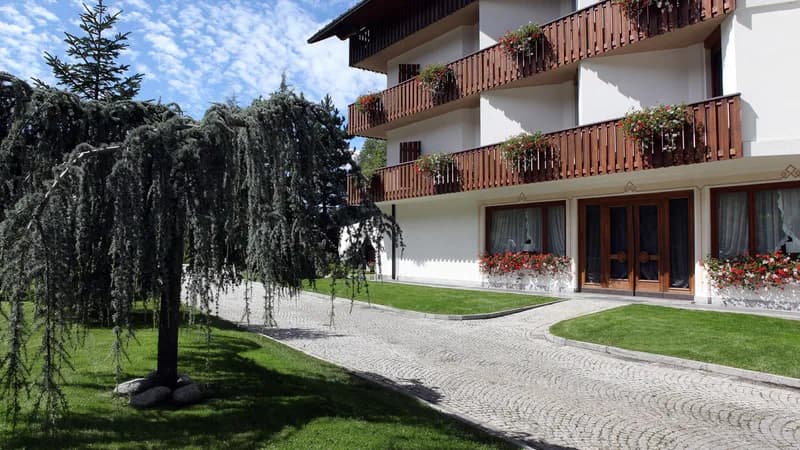 Royal Olympic Hotel