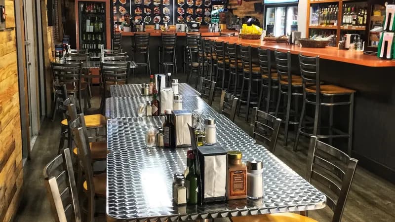Airport Cafe & Liquors