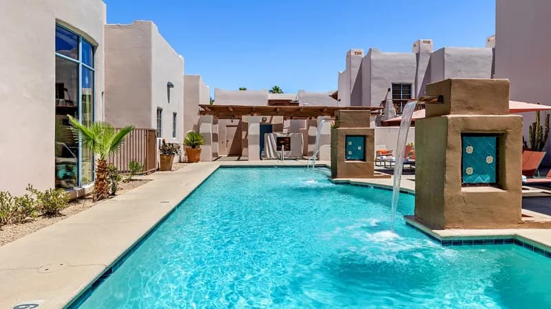 Lodge on the Desert