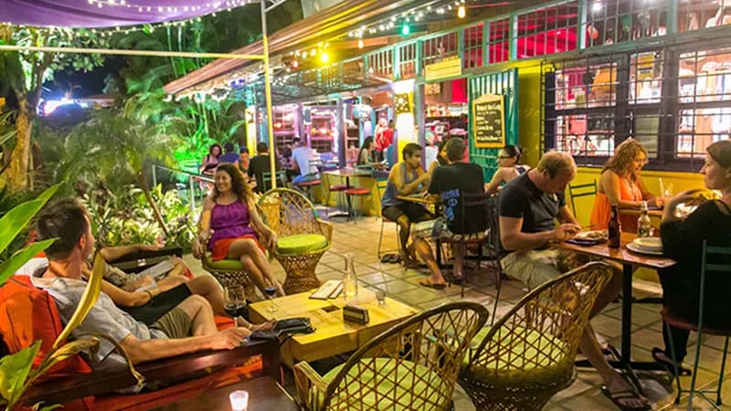 El Patio de Café Milagro