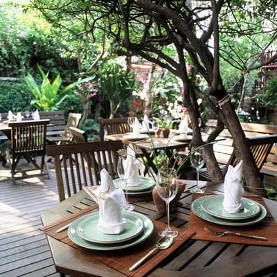 เรือนมัลลิการ์ สุขุมวิท 22 (Ruen Mallika Sukhumvit 22)