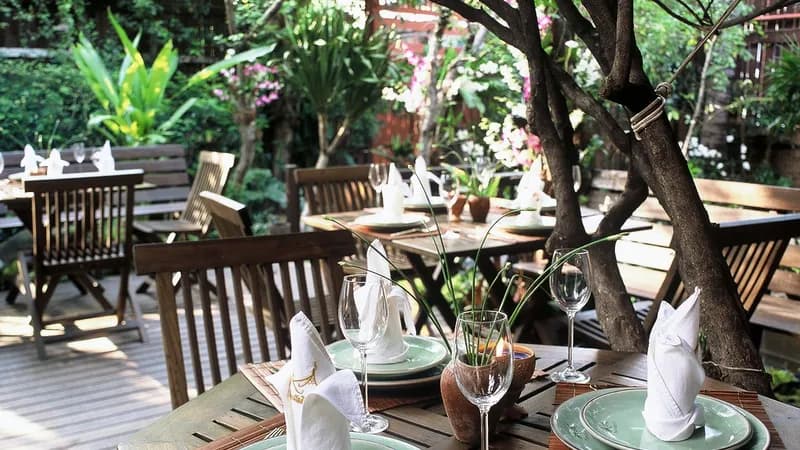 เรือนมัลลิการ์ สุขุมวิท 22 (Ruen Mallika Sukhumvit 22)