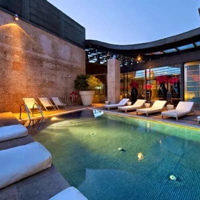 Hotel Urban