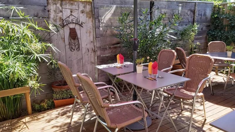 Chez Elles