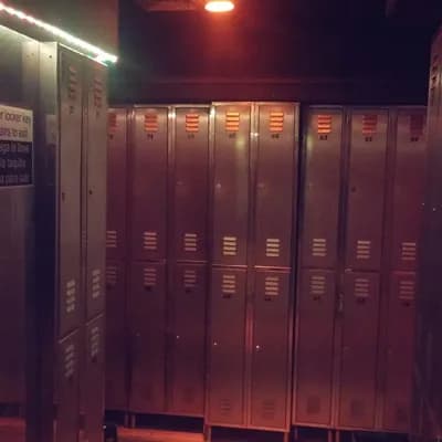 Shower & Bar Madrid Gay Club
