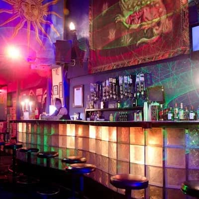 TOM'S Leather Bar