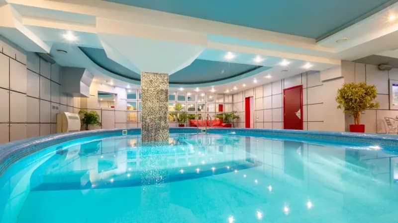 Kruglosutochnaya Sauna Podvodnaya Lodka