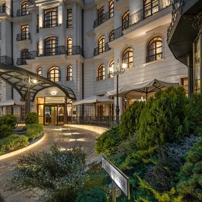 Epoque Hotel