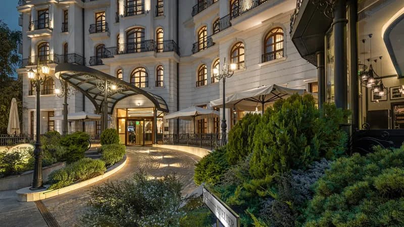 Epoque Hotel