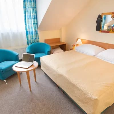 EA Hotel Tosca