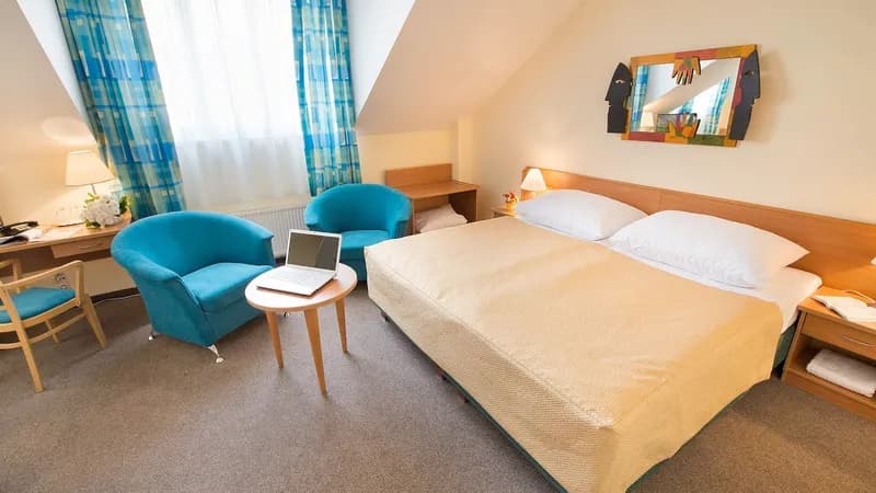 EA Hotel Tosca