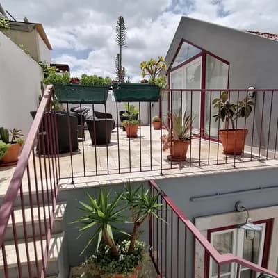 Lisbon Poets Inn