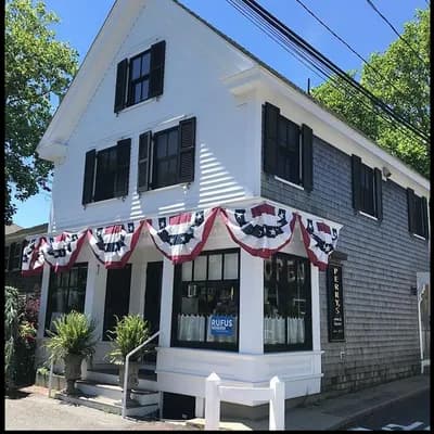 Perry's Fine Wines & Liquors