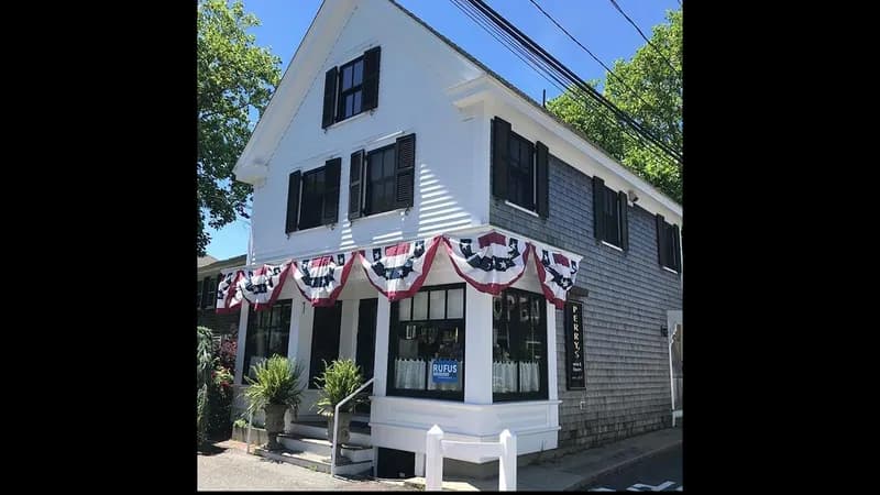 Perry's Fine Wines & Liquors