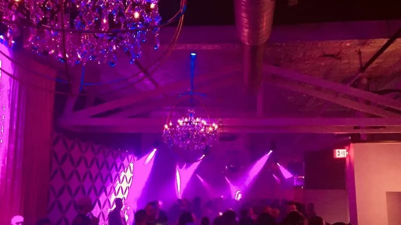 Halo Bar