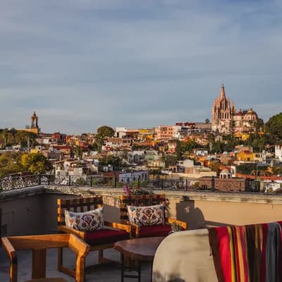 Luna Tapas Bar / Rooftop bar