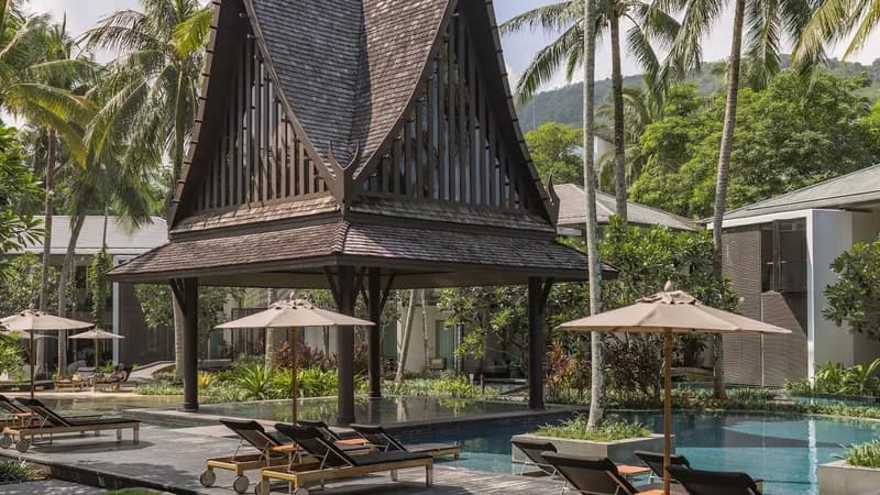 Twinpalms Surin Phuket Resort