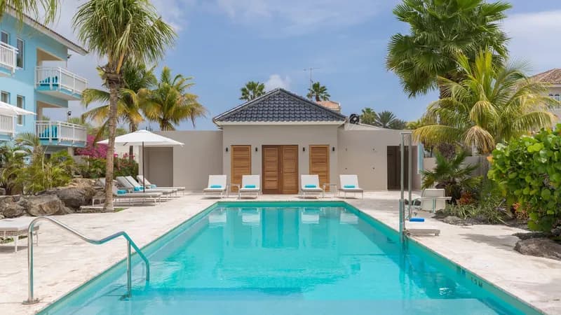 Dolphin Suites & Wellness Curacao