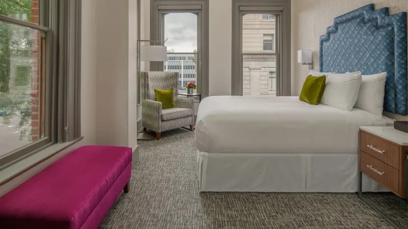 Harlow Hotel