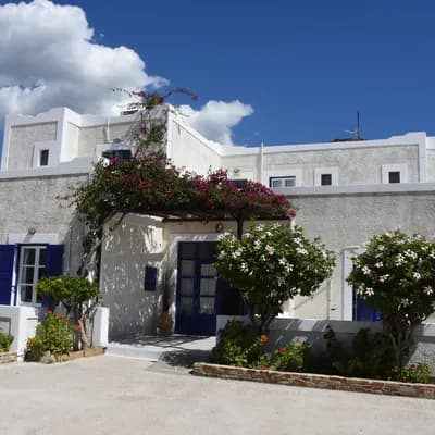 Paradise Apartments and studios
