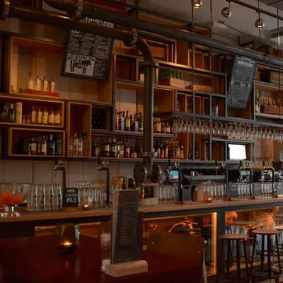 THOMS Restaurant & Underground Bar